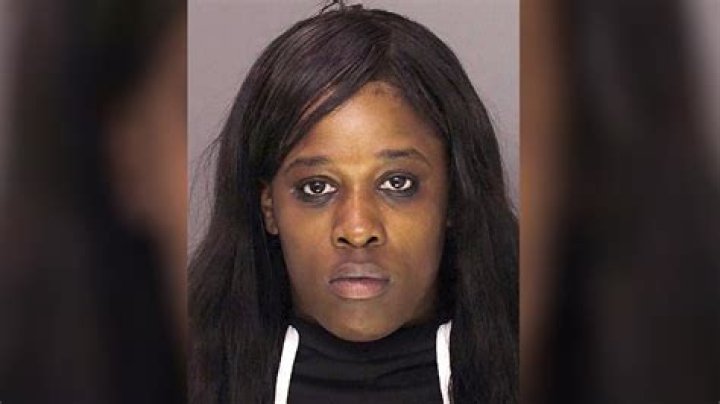 A woman named jasmin Devlin Arrested After Her 6-Year-Old Son Brought A Gun To School, Who is jasmin Devlin?