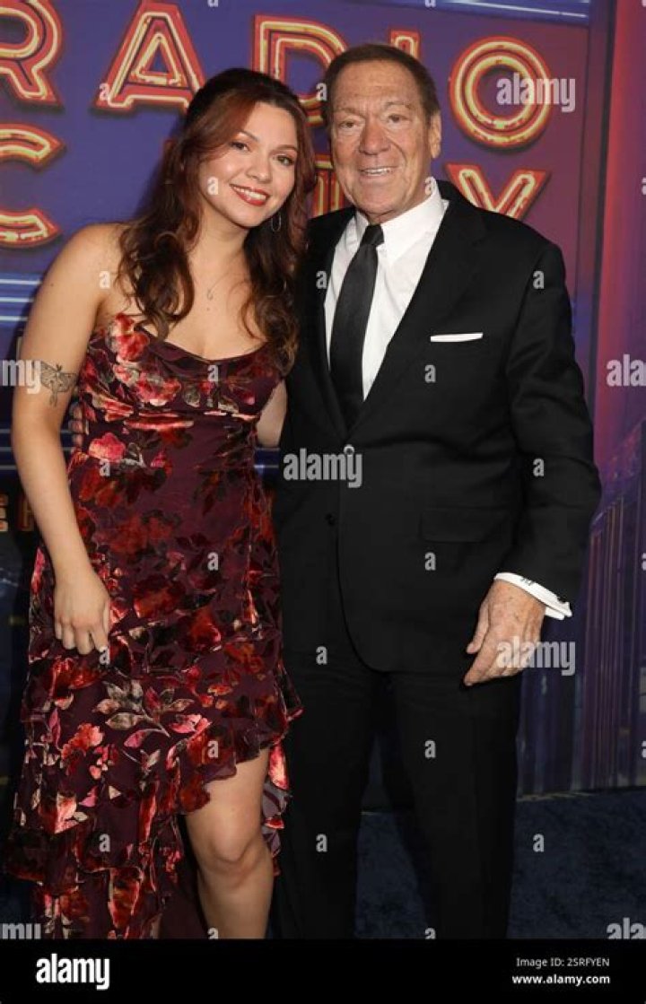 American Actor Joe Piscopo Entered Wife Swap With His Assistant and Girlfriend Jessica Nasoff