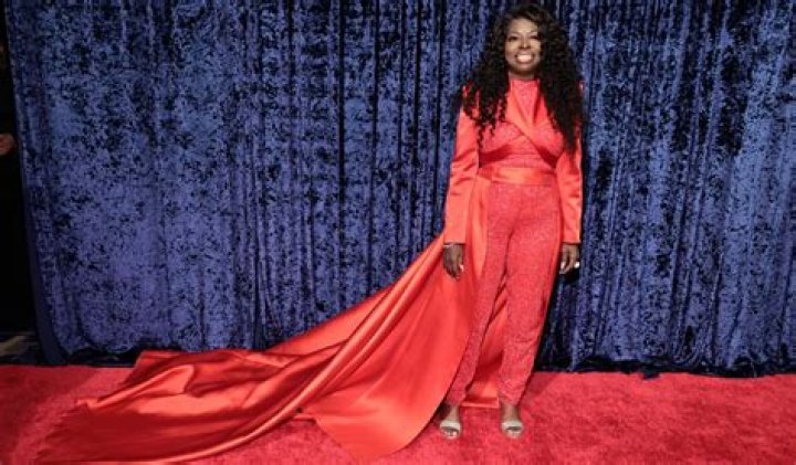 Angie Stone Height, Weight, Net Worth, Age, Birthday, Wikipedia, Who, Nationality, Biography