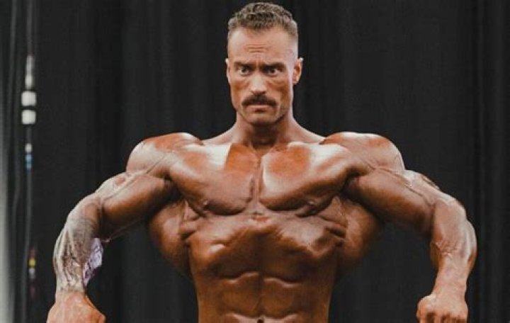 Chris Bumstead Height, Weight, Net Worth, Age, Birthday, Wikipedia, Who, Nationality, Biography