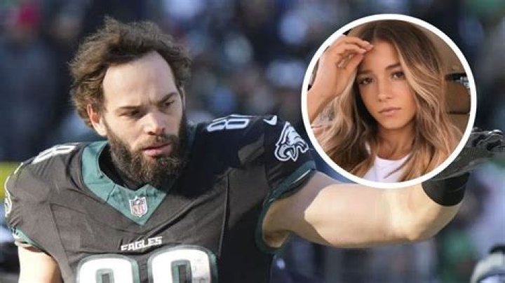 
Dallas Goedert Wife: Is He Married? Parents And Net Worth 