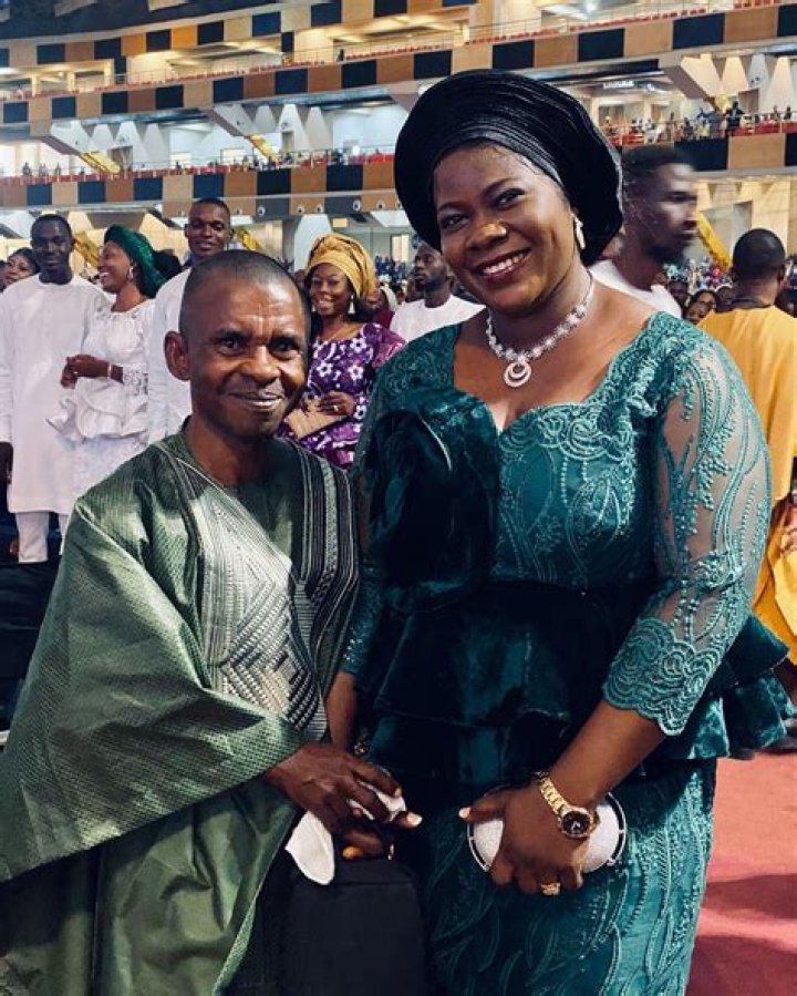 
Deborah Enenche Shares New Photos of Herself and Her Parent 