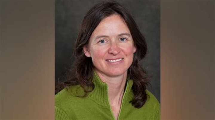 
Dr. Carol Butts Age, Birthday, Wikipedia, Who, Nationality, Biography 