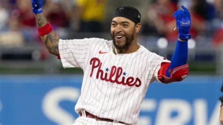 
Edmundo Sosa Height, Weight, Net Worth, Age, Birthday, Wikipedia, Who, Nationality, Biography 