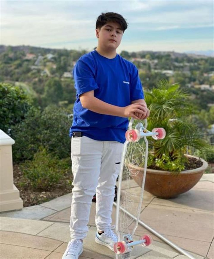 Enzo Lopez Height, Weight, Net Worth, Age, Birthday, Wikipedia, Who, Instagram, Biography