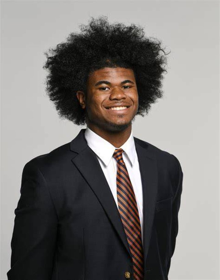 
Eric Reed Jr Height, Weight, Net Worth, Age, Birthday, Wikipedia, Who, Instagram, Biography 