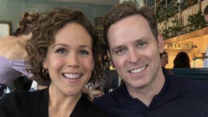 Erin Krakow Biography: Is she married? Find out her biography, married, dating, family life, body measurement, career, net worth