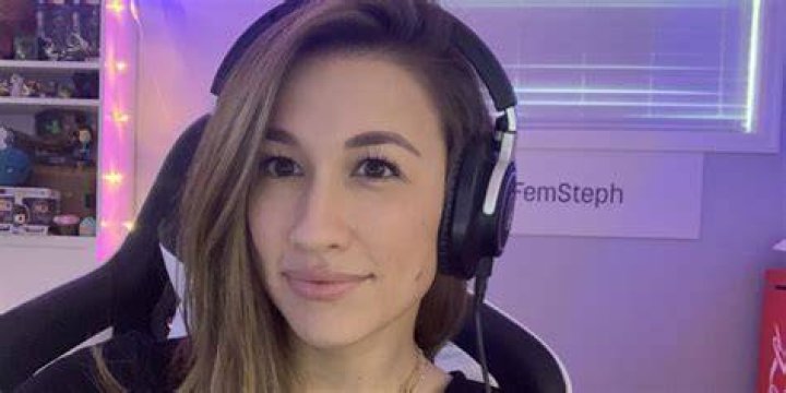 
Femsteph Height, Weight, Net Worth, Age, Birthday, Wikipedia, Who, Nationality, Biography 