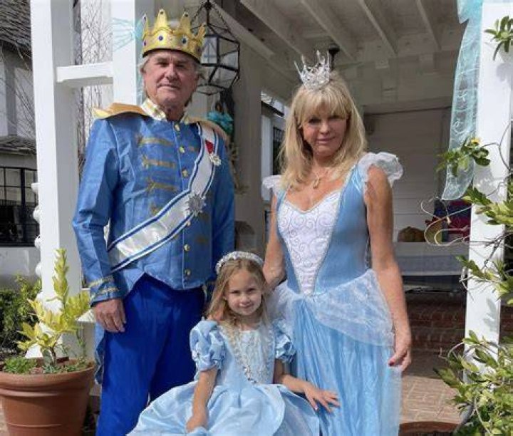 
Goldie Hawn and Kurt Russell Dress as Cinderella and Prince Charming for Granddaughter Rani’s 4th Birthday 