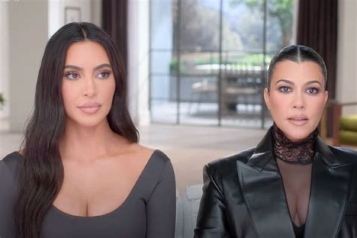 
Is Kourtney Kardashian Lesbian? Know More About Her Life! 