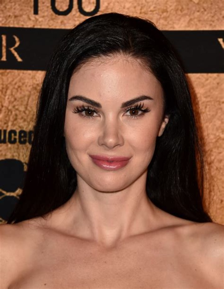 
Jayde Heiser Height, Weight, Net Worth, Age, Birthday, Wikipedia, Who, Nationality, Biography 
