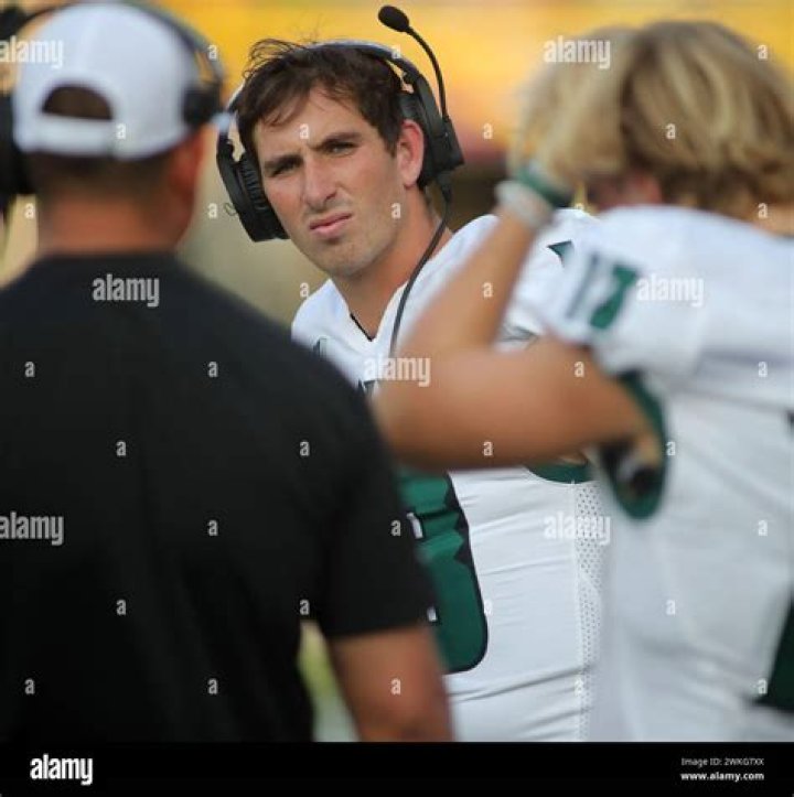 
Joey Yellen Hawaii QB And His Family Background – 5 Facts To Know 