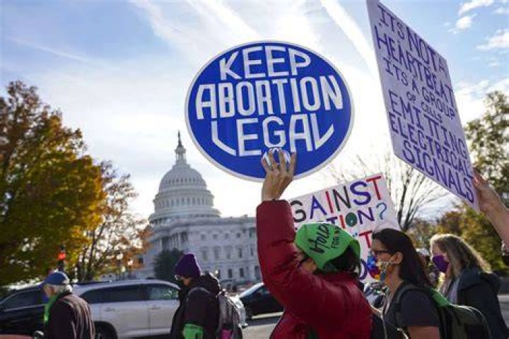 
Judge Overturns Georgia’s 6-Week Abortion Ban, Calling it ‘Plainly Unconstitutional’ 