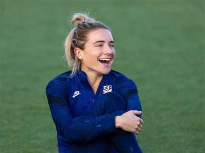 Kristie Mewis Height, Weight, Net Worth, Age, Birthday, Wikipedia, Who, Nationality, Biography
