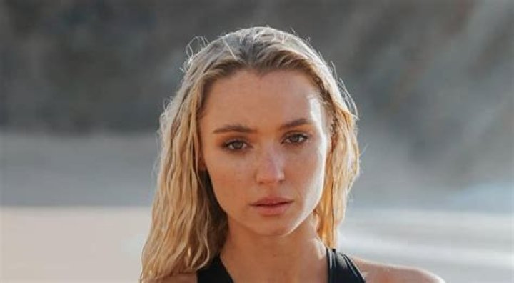 
Lucie Donlan Height, Weight, Net Worth, Age, Birthday, Wikipedia, Who, Nationality, Biography 