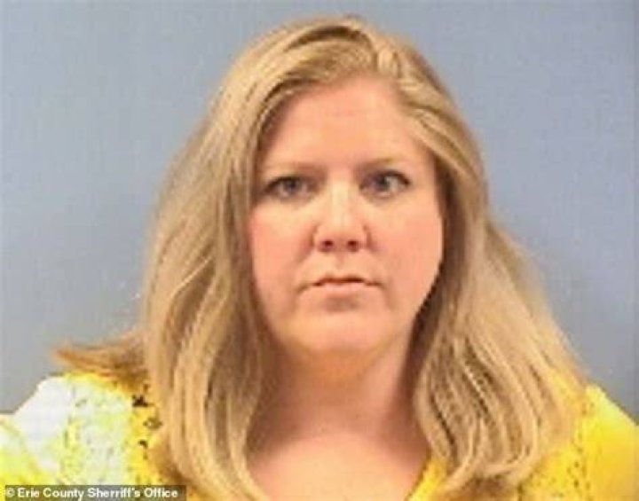 
Mallory Giles: Ohio home carer, 34, tries to POISON man, 93, to steal $50K using his credit cards 