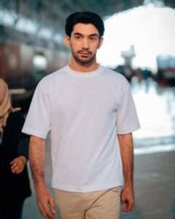 Reza Rahadian Height, Weight, Net Worth, Age, Birthday, Wikipedia, Who, Nationality, Biography