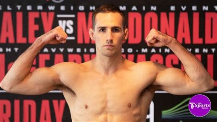 Rory MacDonald Height, Weight, Net Worth, Age, Birthday, Wikipedia, Who, Nationality, Biography