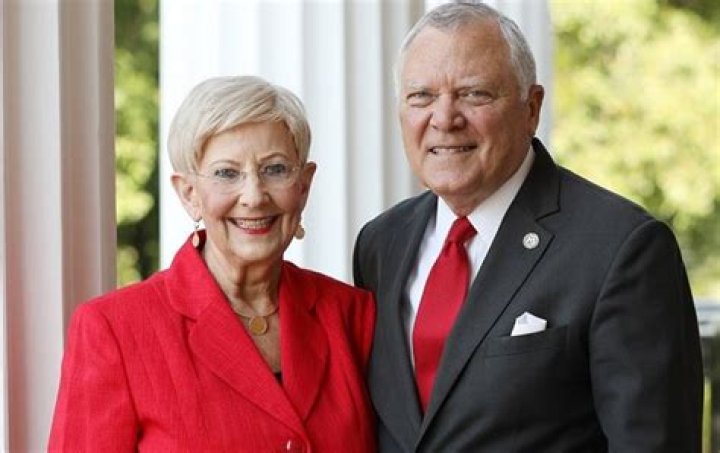 
Sandra Deal, Former Georgia first lady, and Governor Nathan Deal’s wife, dies at 80 