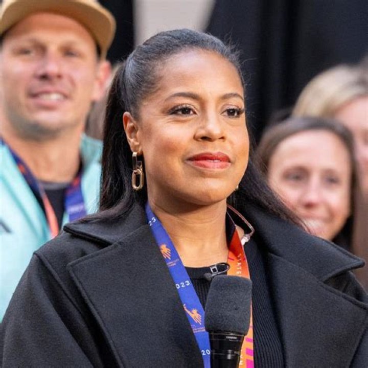 Sheinelle Jones Height, Weight, Net Worth, Age, Birthday, Wikipedia, Who, Nationality, Biography