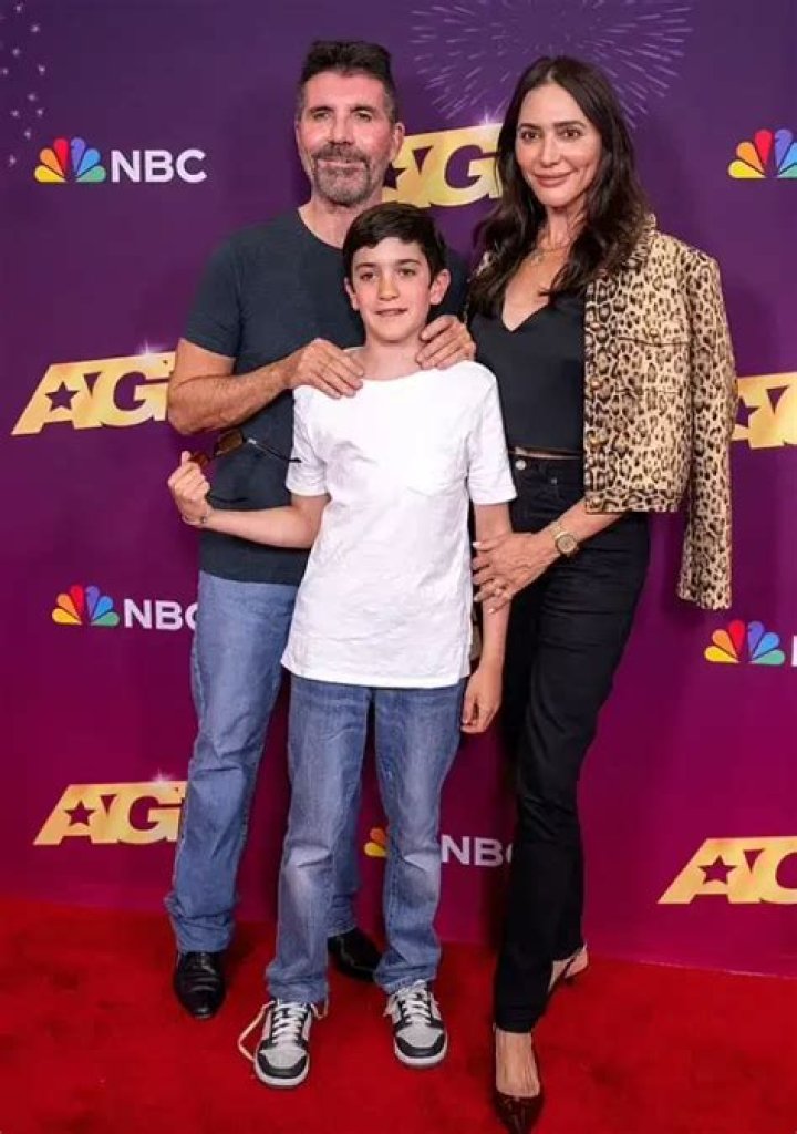 
Simon Cowell Height, Weight, Net Worth, Age, Birthday, Wikipedia, Who, Nationality, Biography 