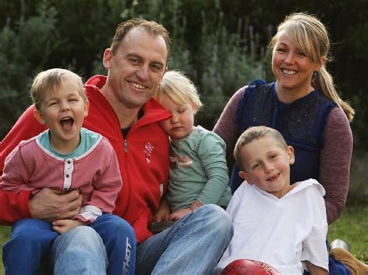 
Swans: Inside John Longmire and Wife Shelley Longmire Family 