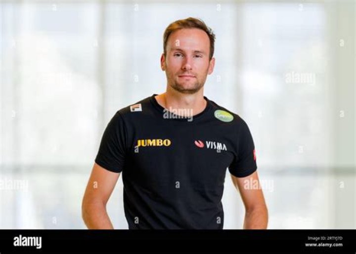 
Thomas Krol Height, Weight, Net Worth, Age, Birthday, Wikipedia, Who, Instagram, Biography 
