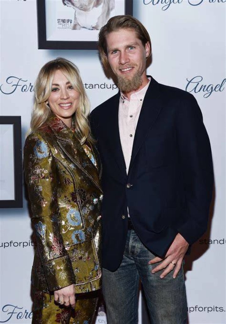 
Tom Pelphrey Net Worth After Kaley Cuoco Divorce 