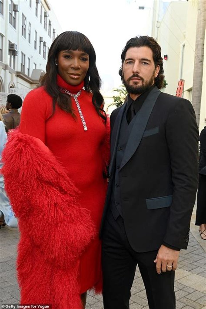 
Venetia Williams Husband and Family, Is She Divorced Or Still Married? 