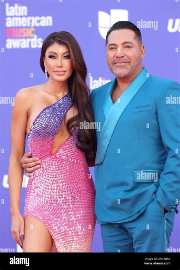 Who is Holly Sonders Husband? Bio, Net Worth 2023, Age