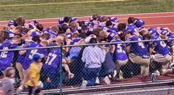 
Who is Mason Martin? Pennsylvania high school QB critical after on-field collapse 