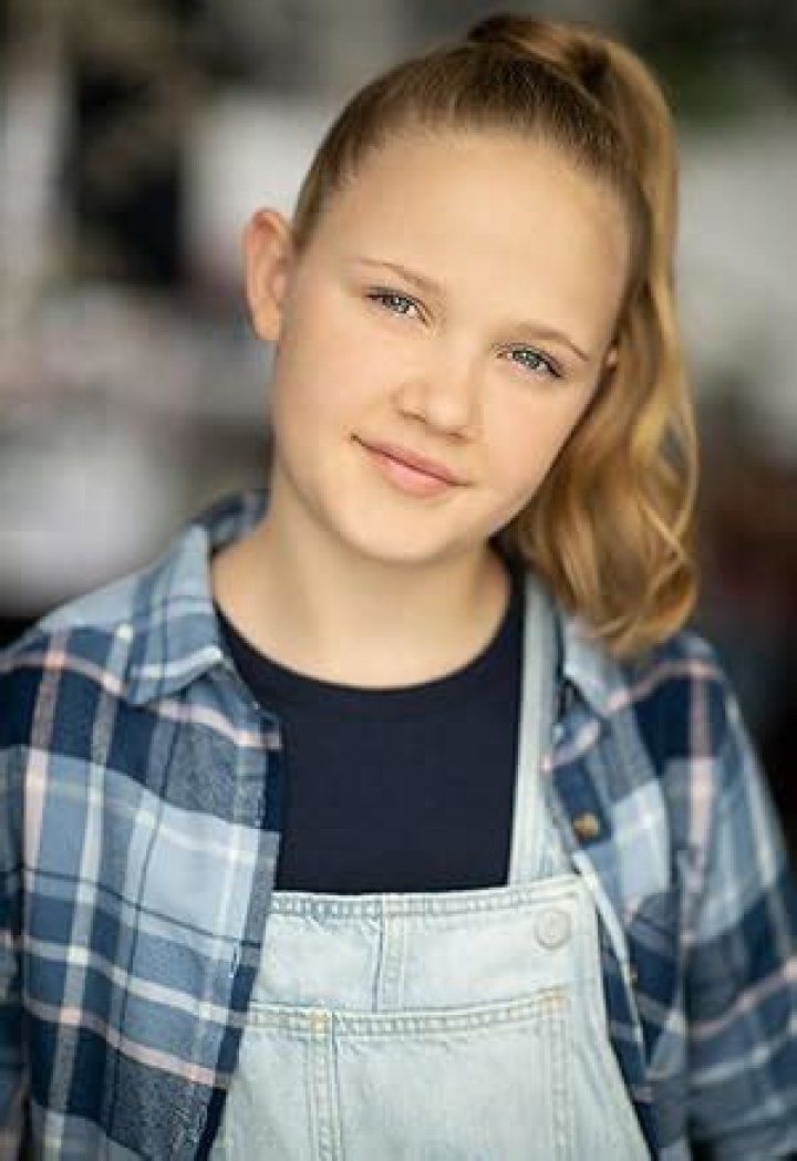 Zoë Noelle Baker Height, Weight, Net Worth, Age, Birthday, Wikipedia, Who, Instagram, Biography